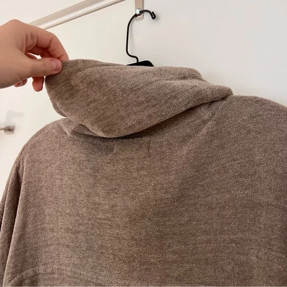 Barefoot Dreams Weekend Poncho Cowl Neck - Picture 8 of 9